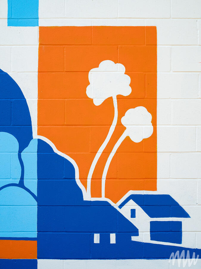 Une murale peinte sur la piscine municipale de Varennes par Lucas Saenger. On y voit des éléments caractéristiques de la ville de Varennes.